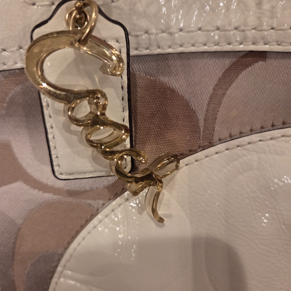 Coach Cream And Beige Bag And Wallet - Picture 7 of 14